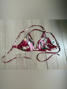 Vintage Lucky Brand bikini top.